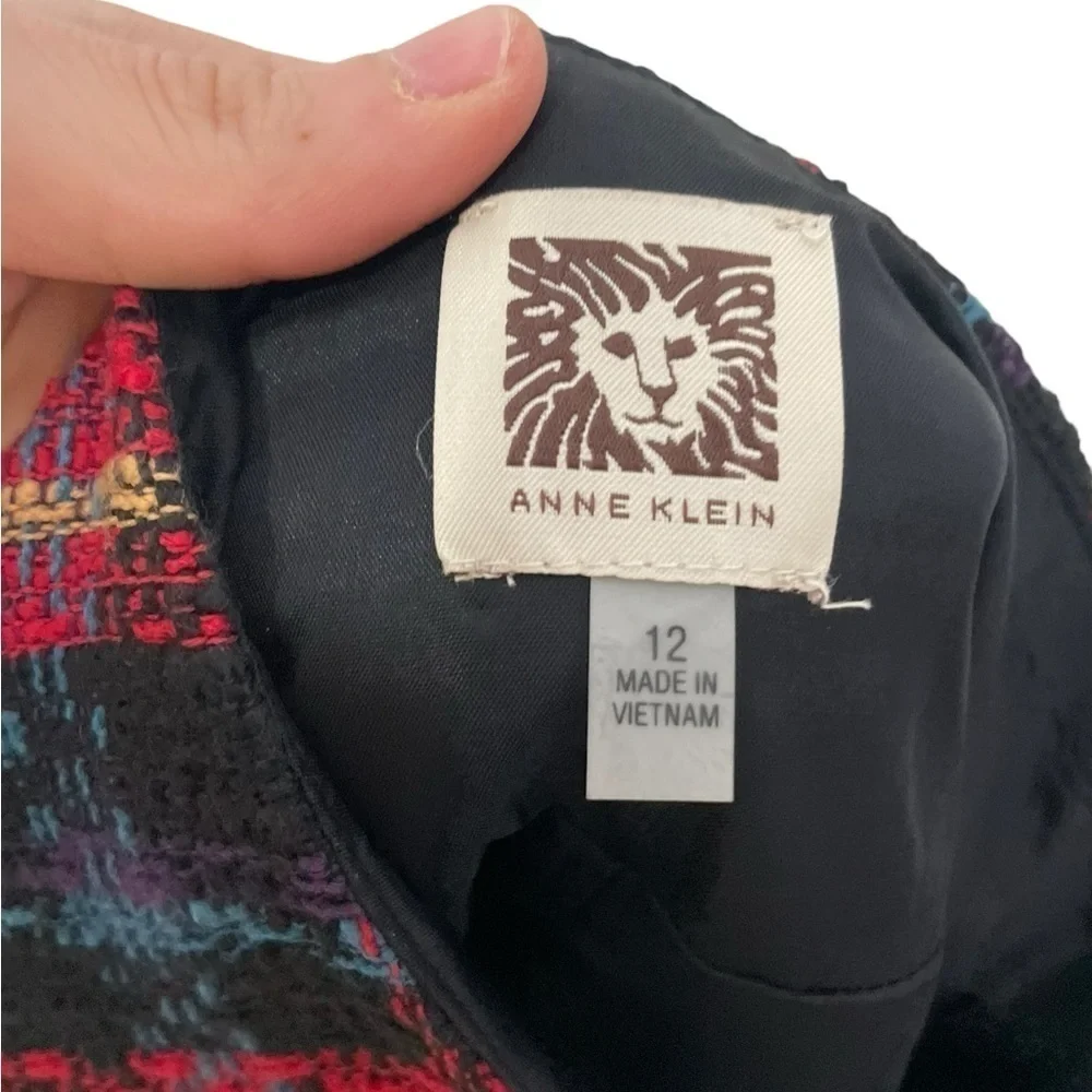 Anne Klein Red Textured Plaid Skirt 12 - Picture 2 of 5